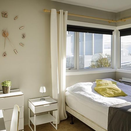 Akranes Hi Hostel - Staywest Bagian luar foto