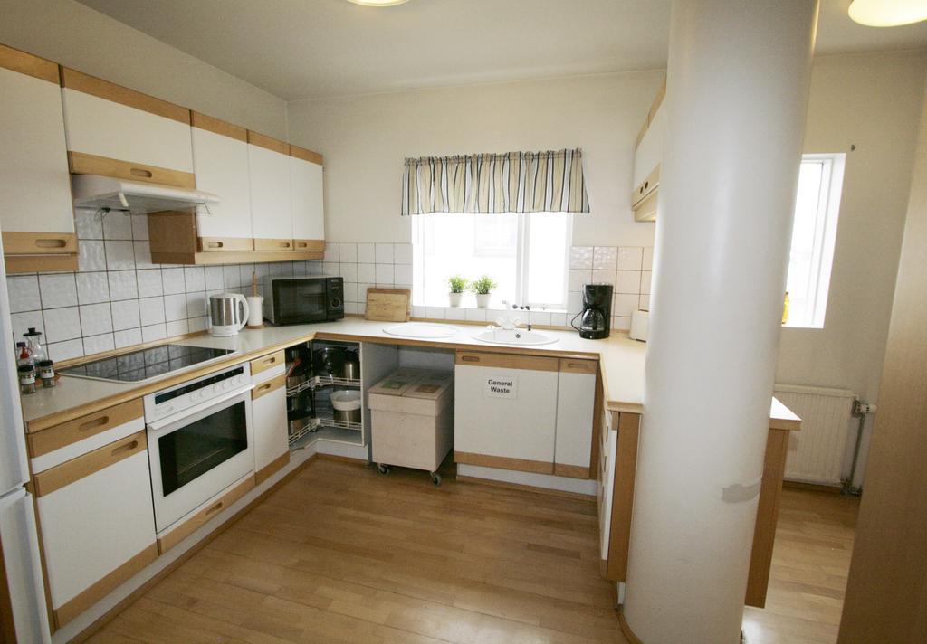 Akranes Hi Hostel - Staywest Bagian luar foto