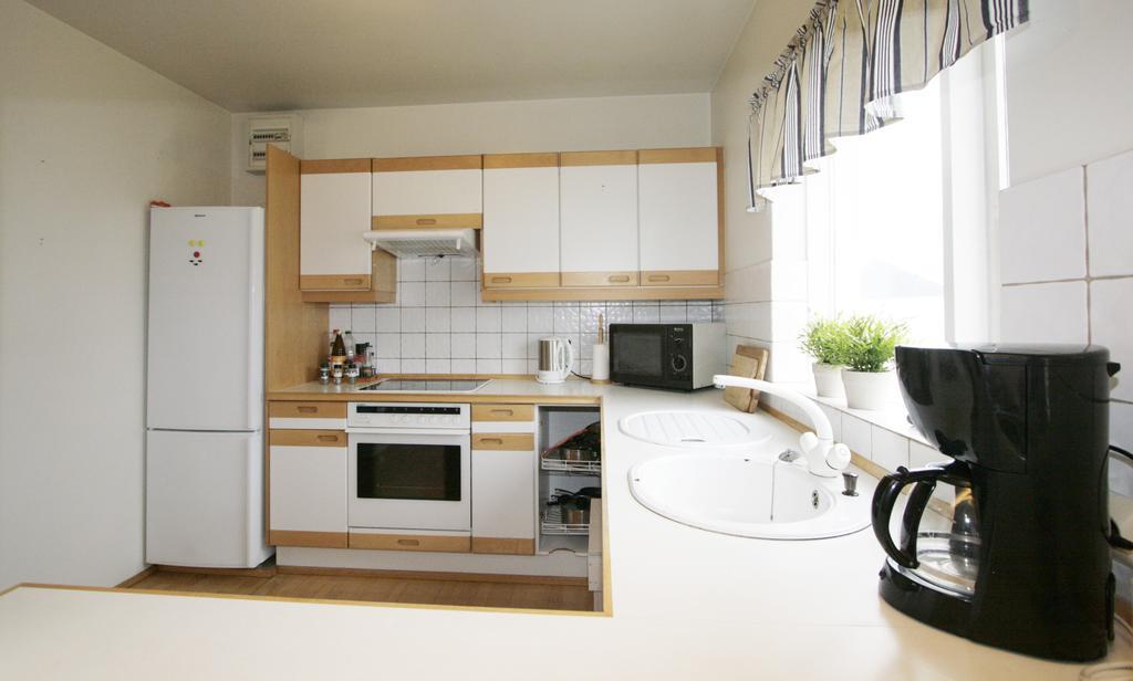 Akranes Hi Hostel - Staywest Bagian luar foto