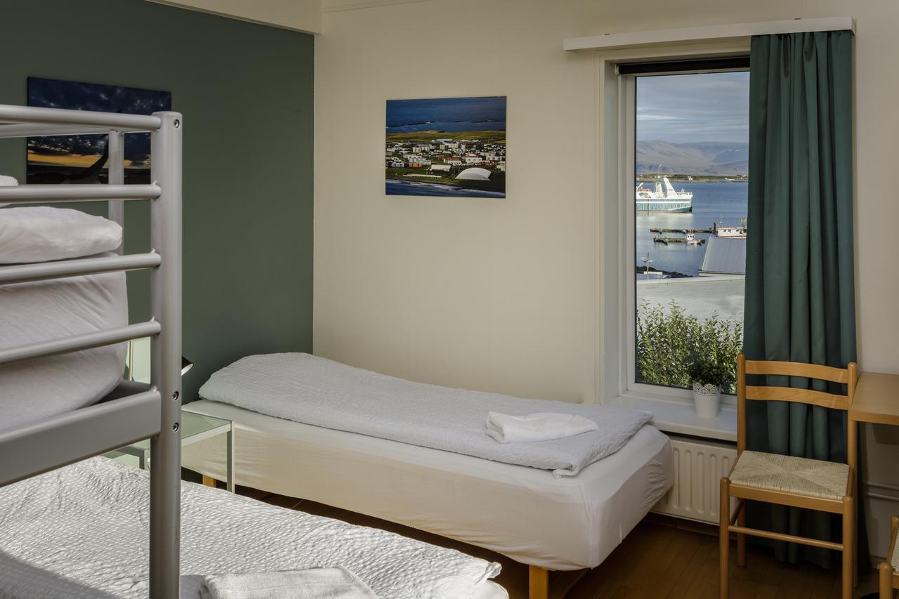 Akranes Hi Hostel - Staywest Bagian luar foto