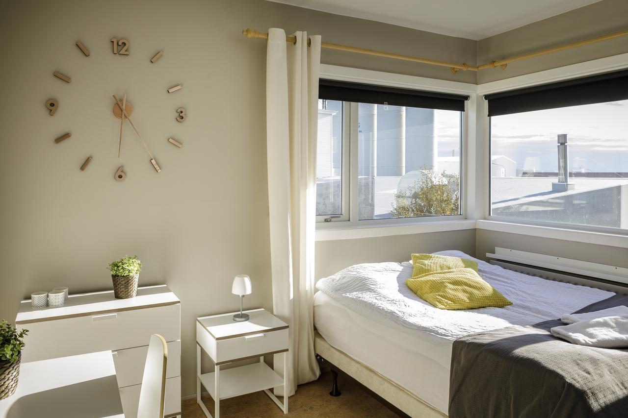 Akranes Hi Hostel - Staywest Bagian luar foto